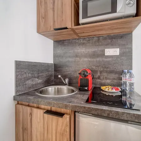 Beautiful Apartement With 2 Bedrooms In Centre Lägenhet *