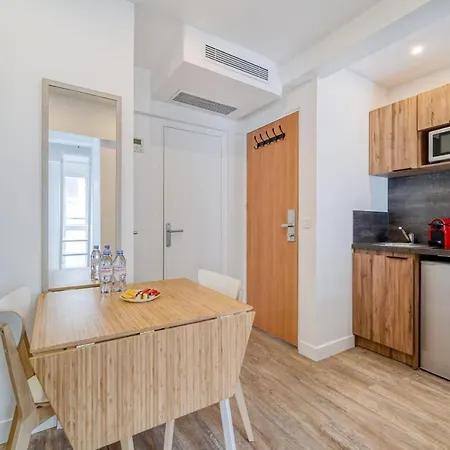 Lägenhet Beautiful Apartement With 2 Bedrooms In Centre Paris